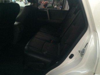 Toyota 4 Runner SR5 2011 - Cần bán xe Toyota 4 Runner 4.0 SR5 đời 2011, màu trắng, nhập khẩu chính chủ