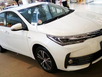 Toyota Corolla altis 1.8E  2018 - Bán xe Toyota Corolla altis 1.8 E T đời 2018, 678tr