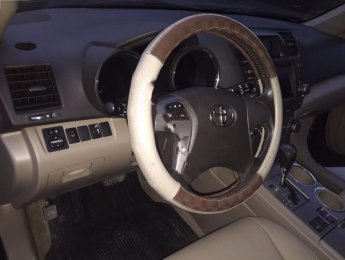 Toyota Highlander Limited 3.5 AWD 2008 - Cần bán lại xe Toyota Highlander Limited 3.5 AWD đời 2008, màu đen, xe nhập, giá chỉ 795 triệu