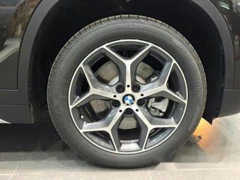 BMW X1 xDrive 18i   2017 - Bán xe BMW X1 xDrive 18i đời 2017, màu đen, nhập khẩu
