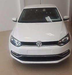 Volkswagen Polo   2015 - Bán Volkswagen Polo năm 2015, màu trắng, nhập khẩu  
