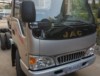 JAC HFC 2017 - Xe tải Jac 2 tấn 4, trả trước 30tr nhận xe