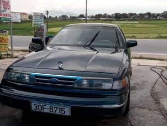 Ford Crown victoria 1995 - Cần bán lại xe Ford Crown Victoria đời 1995, giá 125tr