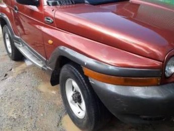 Ssangyong Korando 1999 - Cần bán lại xe Ssangyong Korando năm 1999, màu đỏ, nhập khẩu nguyên chiếc
