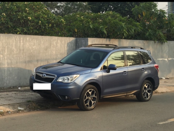 Subaru Forester 2015 - Bán Subaru Forester sản xuất 2015, màu xanh chính chủ xe đẹp 0913855218