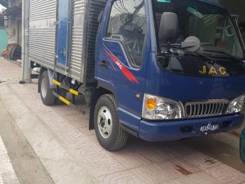 Xe tải 2500kg 2018 - Cần bán gấp xe tải Jac 2T4 đời mới nhất, trả góp 95%