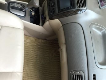Ford Laser 1.8AT 2004 - Cần bán gấp Ford Laser 1.8AT đời 2004, màu đen, 250tr