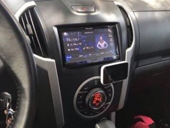 Isuzu Dmax   2016 - Bán Isuzu Dmax sản xuất năm 2016, màu đen số tự động, giá 550tr