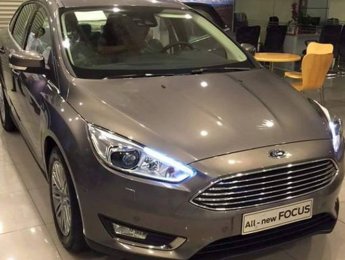 Ford Focus 1.5L AT EcoBoost 2018 - Bán xe Ford Focus 1.5L AT EcoBoost đời 2018 (xe cao cấp). Giá xe chưa giảm, liên hệ để nhận giá xe rẻ nhất: 093.114.2545