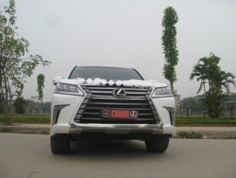 Lexus LX 570 2016 - Cần bán lại xe Lexus LX 570 sản xuất năm 2016, màu trắng, xe nhập