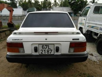 Toyota Corolla 1981 - Cần bán lại xe Toyota Corolla đời 1981, màu trắng