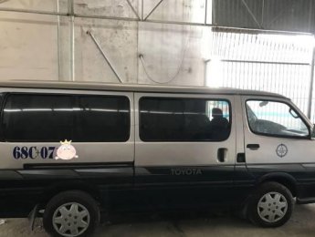 Toyota Hiace   2002 - Bán xe Toyota Hiace sản xuất năm 2002