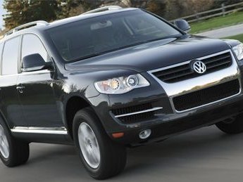 Volkswagen Touareg 2008 - Cần bán Volkswagen Touareg năm 2008, màu đen, nhập khẩu, giá 850tr