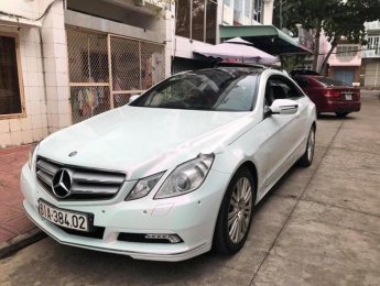 Mercedes-Benz E class E350 2010 - Bán ô tô Mercedes E350 đời 2010, màu trắng