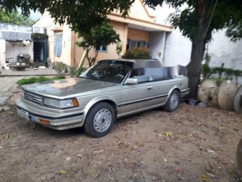 Nissan Maxima 1986 - Cần bán gấp Nissan Maxima sản xuất năm 1986, màu bạc xe gia đình