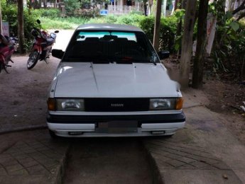 Nissan Sunny   1990 - Bán Nissan Sunny sản xuất năm 1990, màu trắng, giá chỉ 40 triệu