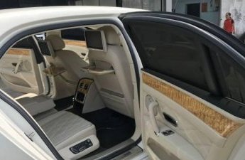 Bentley Continental 2014 - Bán Bentley Continental Flying Spur 6.0L đời 2014, màu trắng, xe nhập