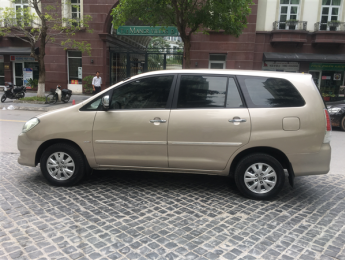 Toyota Innova 2.0G  2010 - Cần bán Toyota Innova 2.0G sản xuất 2010, ít sử dụng, giá tốt