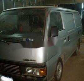 Nissan Urvan 1994 - Bán xe Nissan Urvan năm sản xuất 1994, màu xám, giá 60tr