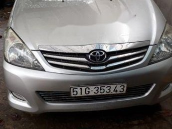 Toyota Innova 2010 - Bán xe Toyota Innova năm sản xuất 2010, màu bạc