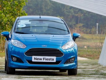 Ford Fiesta Titanium  2018 - Bán Ford Fiesta 1.5 2018 tặng BHVC, phim, cammera giá tốt nhất SG