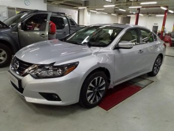 Nissan Teana 2.5 CVT AT 2017 - Bán xe Nissan Teana 2.5 CVT AT 2017, màu bạc, nhập khẩu