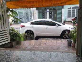 Kia Cerato  1.6AT  2018 - Cần bán Kia Cerato 1.6AT đời 2018, màu trắng, 635tr