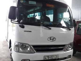 Hyundai County 2012 - Cần bán lại xe Hyundai County năm sản xuất 2012, màu trắng xe gia đình
