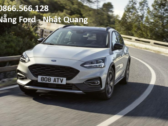 Ford Focus 2018 - Cần bán Ford Focus đời 2018, màu bạc, giá tốt