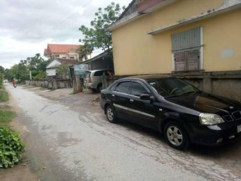 Chevrolet Lacetti 2004 - Cần bán gấp Chevrolet Lacetti sản xuất 2004, màu đen, giá tốt