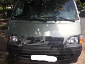 Toyota Hiace 2001 - Cần bán gấp Toyota Hiace năm 2001, màu bạc ít sử dụng