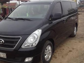 Hyundai Grand Starex 2016 - Cần bán gấp Hyundai Grand Starex năm sản xuất 2016, màu đen, giá tốt