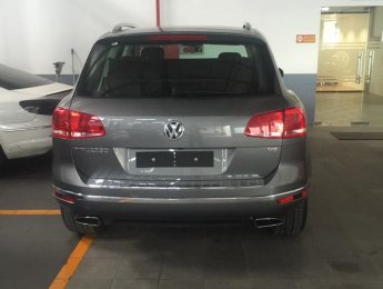 Volkswagen Touareg 2017 - Bán ô tô Volkswagen Touareg 2017, xe nhập