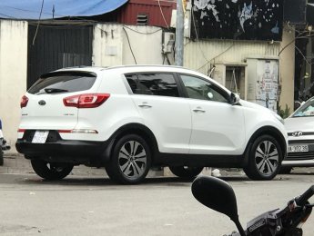 Kia Sportage Limited 2010 - Bán Kia Sportage Limited sản xuất năm 2010, màu trắng, nhập khẩu