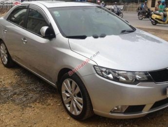 Kia Cerato 2010 - Bán ô tô Kia Cerato năm sản xuất 2010, màu bạc