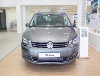 Volkswagen Sharan 2017 - Bán xe Volkswagen Sharan đời 2017, màu xám (ghi), xe nhập