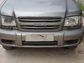 Isuzu Trooper   3.2 MT  2001 - Cần bán Isuzu Trooper 3.2 MT đời 2001, màu xám