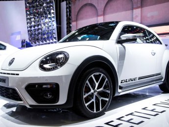 Volkswagen Beetle Dune 2018 - Bán Volkswagen Beetle Dune phiên bản giới hạn, gọi em để có giá tốt nhất thị trường VN: 0942 050 350 Ms. Thùy