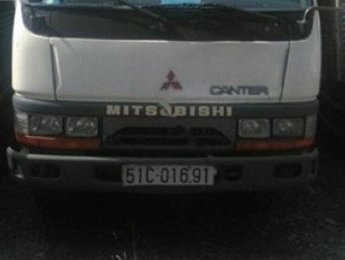 Mitsubishi Canter 2005 - Bán xe tải Mitsubishi Canter đời 2005, tải trọng 1T7, xe đang hoạt động kinh doanh
