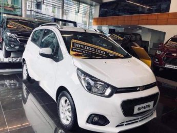 Chevrolet Spark 2018 - Bán Chevrolet Spark năm sản xuất 2018, màu trắng, giá chỉ 389 triệu