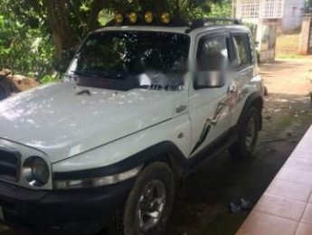 Ssangyong Korando 2005 - Cần bán Ssangyong Korando đời 2005, màu trắng, 245tr