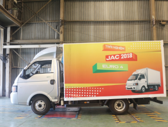 Xe tải Xetải khác 2018 - Bán JAc X5 thùng kín, giá cạnh tranh, trả trước chỉ 20%, bảo hành 5 năm