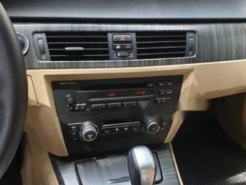BMW i3 320i 2010 - Bán BMW i3 320i đời 2010, màu đen, nhập khẩu nguyên chiếc như mới 