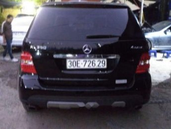 Mercedes-Benz ML Class ML 350 2005 - Cần bán xe Mercedes ML 350 năm sản xuất 2005, màu đen, 690tr