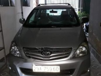 Toyota Innova   2009 - Cần bán lại xe Toyota Innova đời 2009, màu bạc xe gia đình