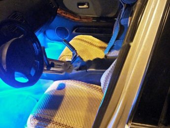 Nissan Skyline 1995 - Gia đình bán xe Nissan Skyline năm 1995, màu bạc, nhập khẩu