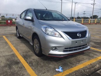 Nissan Sunny 2018 - Cần bán xe Nissan Sunny đời 2018, màu bạc