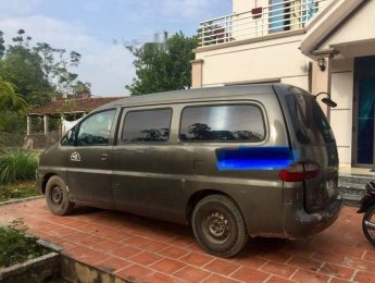 Hyundai Grand Starex  MT 1998 - Cần tiền bán gấp Grand Starex đời 1998, xe đẹp đang chạy tốt