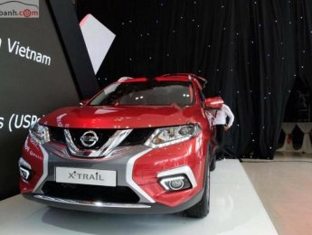 Nissan X trail V Series 2.5 SV Luxury 4WD 2018 - Bán Nissan X trail V Series 2.5 SV Luxury 4WD sản xuất 2018, màu đỏ