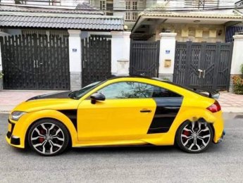 Audi TT 2009 - Cần bán xe Audi TT sản xuất 2009, màu vàng, xe nhập